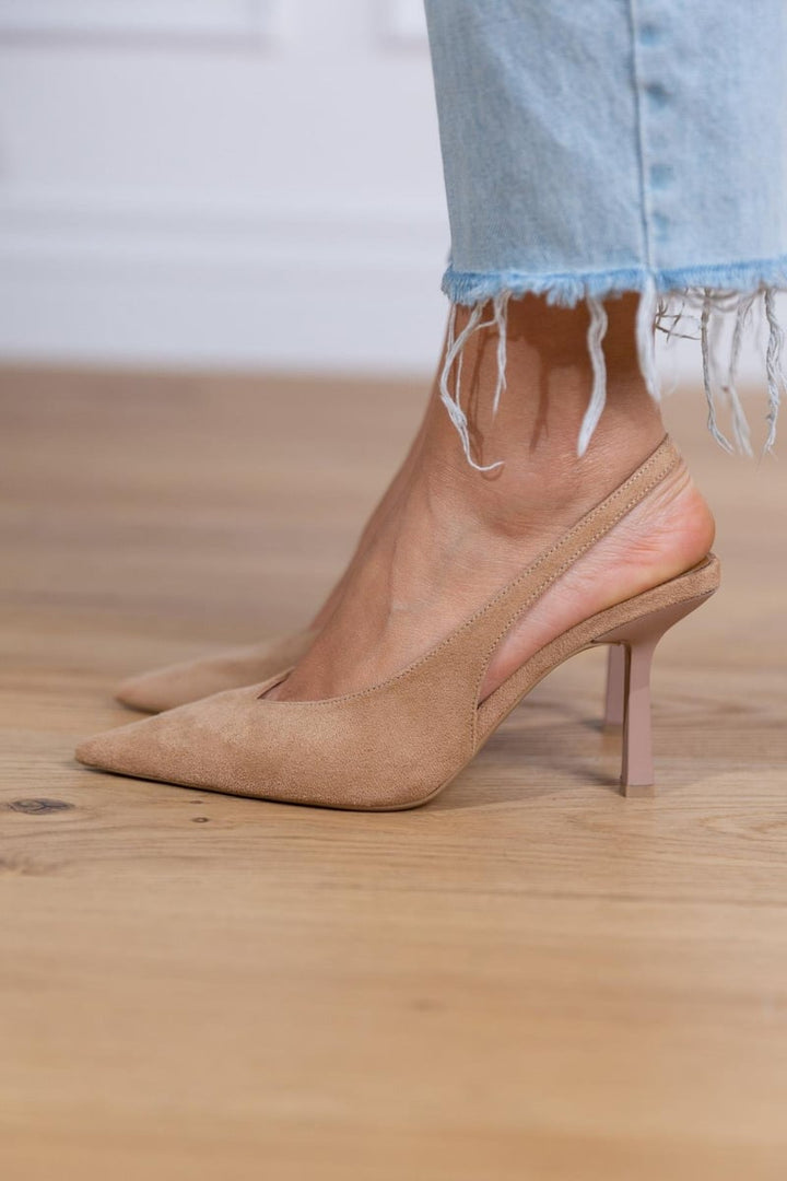 Claudia - Elegant Nude Slingback Shoes